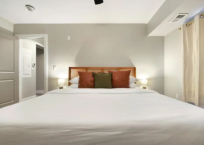 Holiday home Hostwise - King Beds, Park Free, Great Walk Score Pittsburgh